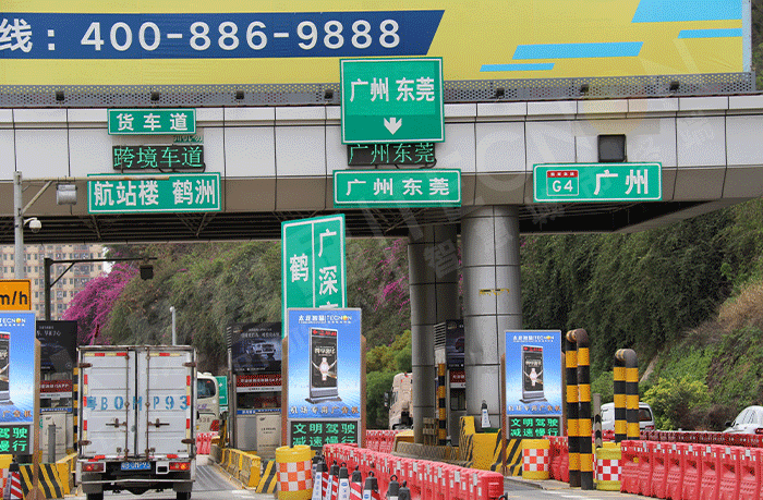 led燈桿屏|智慧燈桿屏|led廣告機(jī)|智慧路燈屏|戶外LED廣告機(jī)|燈桿屏|智慧燈桿|智慧路燈